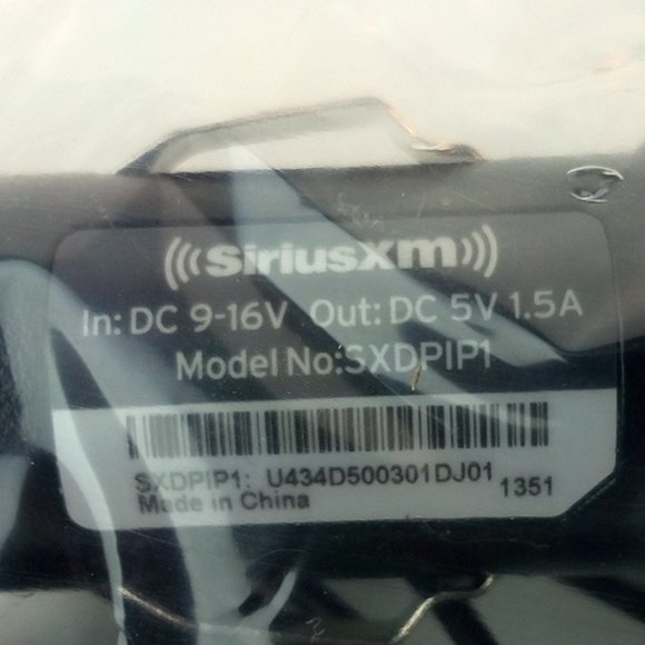 SiriusXM SXDPIP1 5V Cigarette Power Adapter - Picture 2 of 7